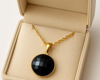 天然ブラックトルマリンペンダント｜金メッキファセットネックレス｜Farooqui Gemsによるハンドメイドヒーリングジュエリー