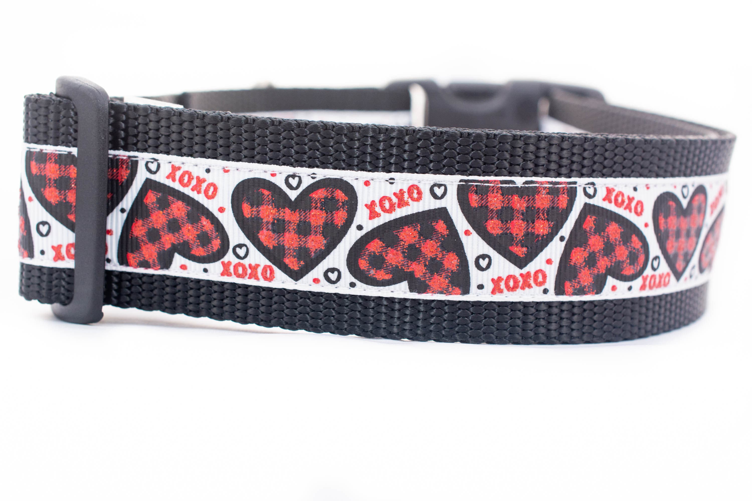 Glitter Plaid Xoxo Hearts Dog Collar - 1.5 Inch Wide Buckle Or Martingale Valentine's Day Dog Collar Heart Red Black