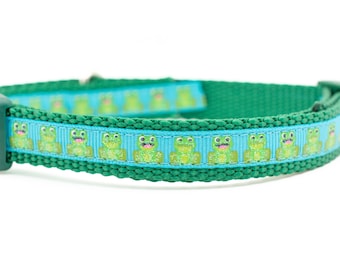 Silly Frog Dog Collar - 5/8 inch wide collar - buckle - green dog collar - boy dog collar - cute - fun collar - adjustable - small dog