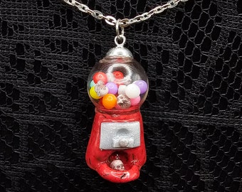 Skull and Gumball machine necklace. Horror gumball machine. Skull candy necklace. Candy necklace. Halloween candy necklace. Horror jewelry