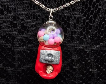 Skull and Gumball machine necklace. Horror gumball machine. Skull candy necklace. Candy necklace. Halloween candy necklace. Horror jewelry