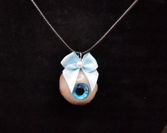 Creepy cute realistic eyeball necklace, Halloween jewelry, oddities jewelry, fake eyeball necklace, fake taxidermy, serial killer trophy