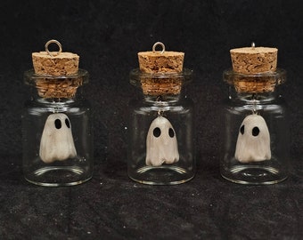 Trapped ghost in a jar necklace. Pet ghost jar. Ghost pet. Halloween necklace. Halloween gift.