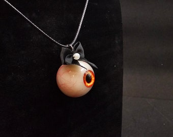 Creepy cute realistic eyeball necklace, Halloween jewelry, oddities jewelry, fake eyeball necklace, fake taxidermy, serial killer trophy