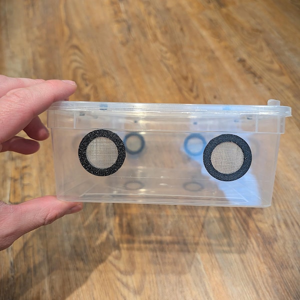 3l Ventilated tub with vents for Isopod/Millipede/reptile breeding.