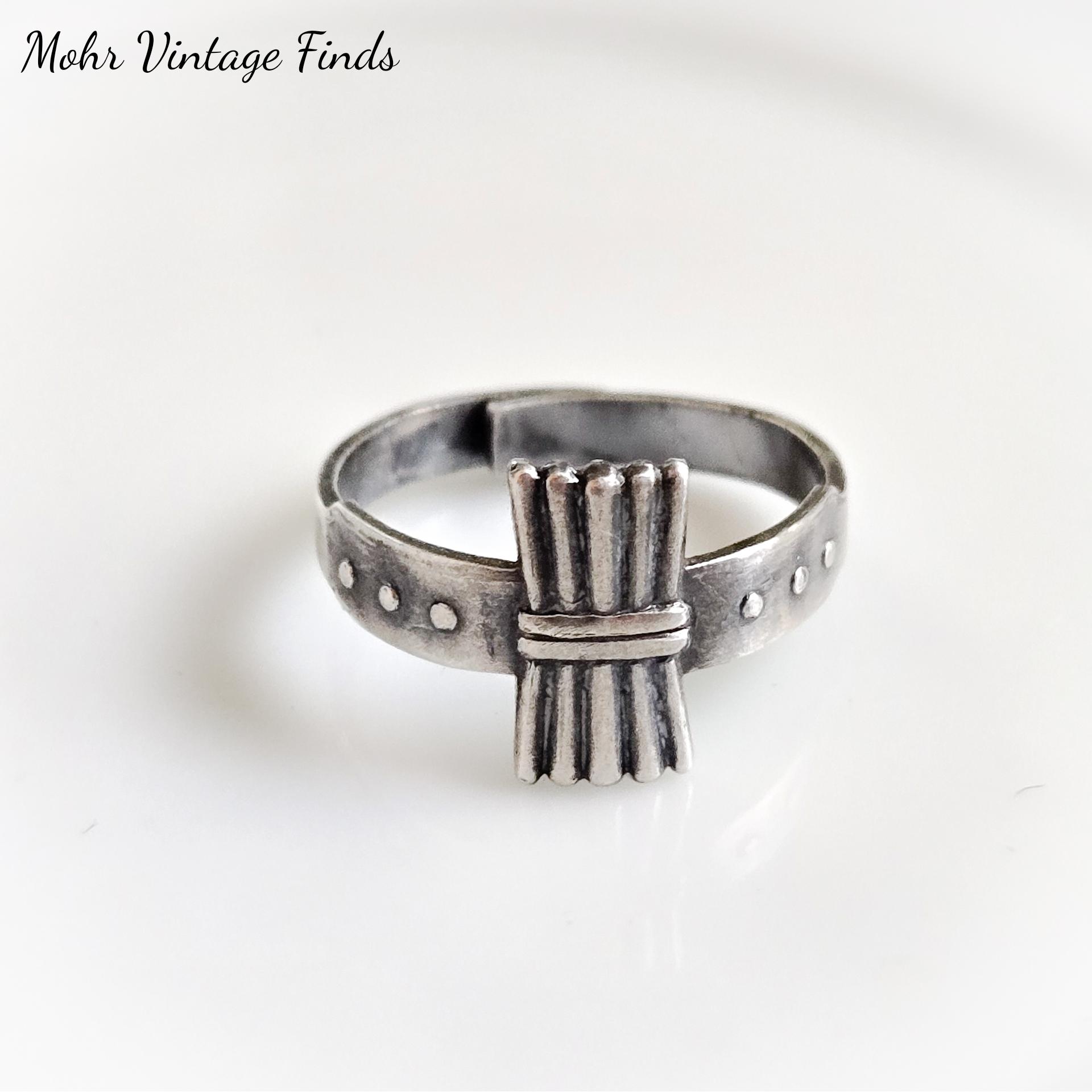 Vintage Girl Scout Ring - Etsy