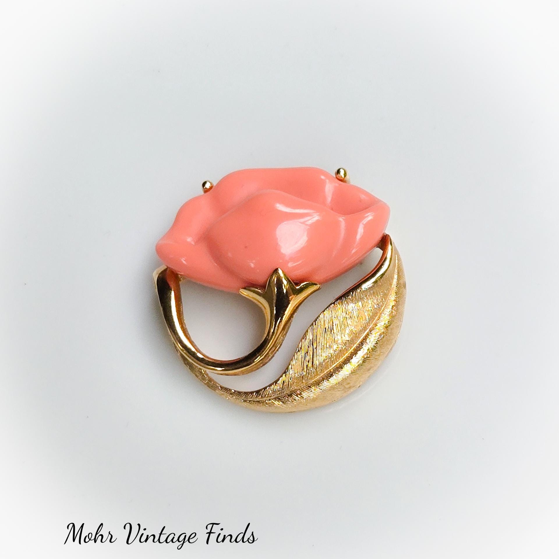 Vintage lucite brooch ヴィンテージルーサイトブローチ | Small