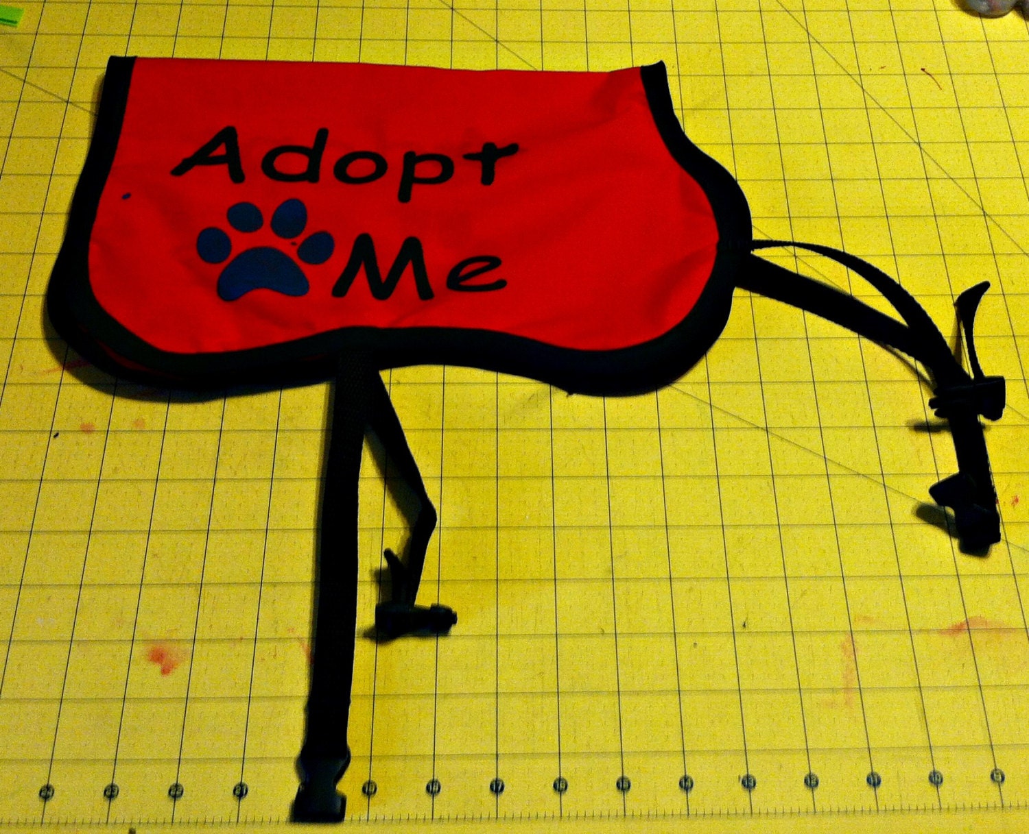 CENWA Hundeweste "Adopt Me" - Signalisiert, Dass Der Hund Ein Adoptivhund Ist, Größen M Und L