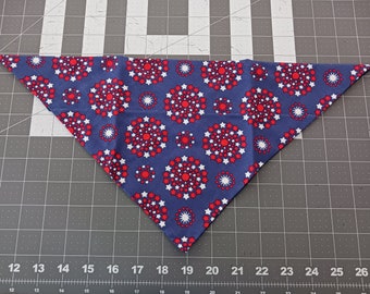 Patriotic Stars Dog Bandana, July 4, Patriotic, Picnic, neckerchief, scarf, over the collar