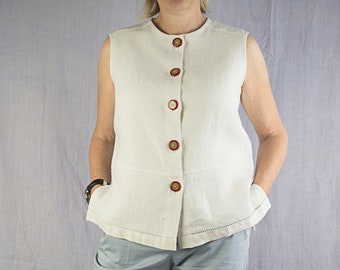 Sleeveless blouse in vintage French linen with vintage buttons, waistcoat, jacket, shirt, summer (43)