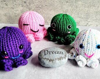 Pink Green Mini Amigurumi Octopus, Green Crochet Octopus Plushie, Anxiety Stress Relief Gift, Baby Shower Gift, Stuff Sea Creature Plushie