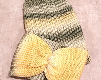 Chunky Knit Beanie Scarf: Cream Gray Acrylic Winter Hat