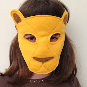 Child's Felt Lioness Mask, lioness costume, lion cub, halloween costume, school play image 2