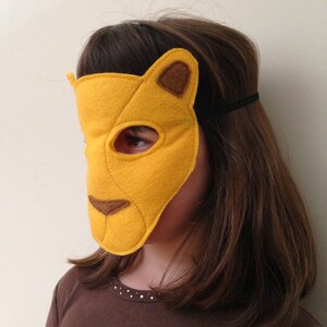 Child's Felt Lioness Mask, lioness costume, lion cub, halloween costume, school play image 3