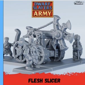 Puede incluir: Modelo en miniatura gris de una máquina de guerra Flesh Slicer del Ejército de los Dwarf Slayers. El modelo presenta una gran rueda con hojas de hacha, una cadena y una calavera. También hay figuras de enanos.