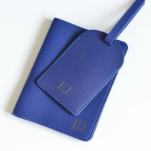Set de regalo de viaje personalizado, porta pasaporte de cuero grabado y etiqueta para equipaje, billetera y etiqueta para bolso de viaje personalizadas, accesorio de viaje, conjunto azul