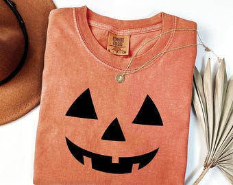 Comfort Colors® Jack O Lantern Shirt, Pumpkin Face Halloween Shirt, Halloween Party Shirt, Fall Sweatshirt For Women, Spooky Pumpkin Shirt
