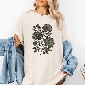 Comfort Colors® Linocut Flower Vintage Style Tshirt, Retro Block Print Peonies Shirt,Ranunculas Woodcut Stamp Tee,Cottagecore Boho Botanical