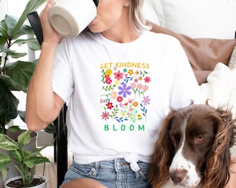 Camiseta Floral Kindness, Camiseta con Gráfico Floral Retro