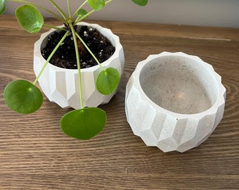 Fluted planter cast stone set of 2