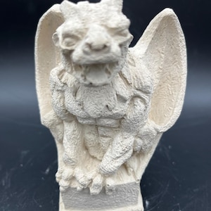 Gargoyle Steinguss Statue