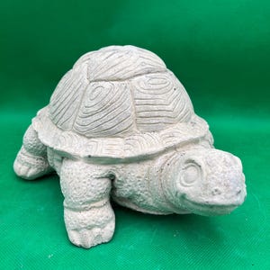 Turtle cast stone statue (med)