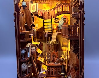 Harry Potter Magic World Book Nook-Fully Assembled