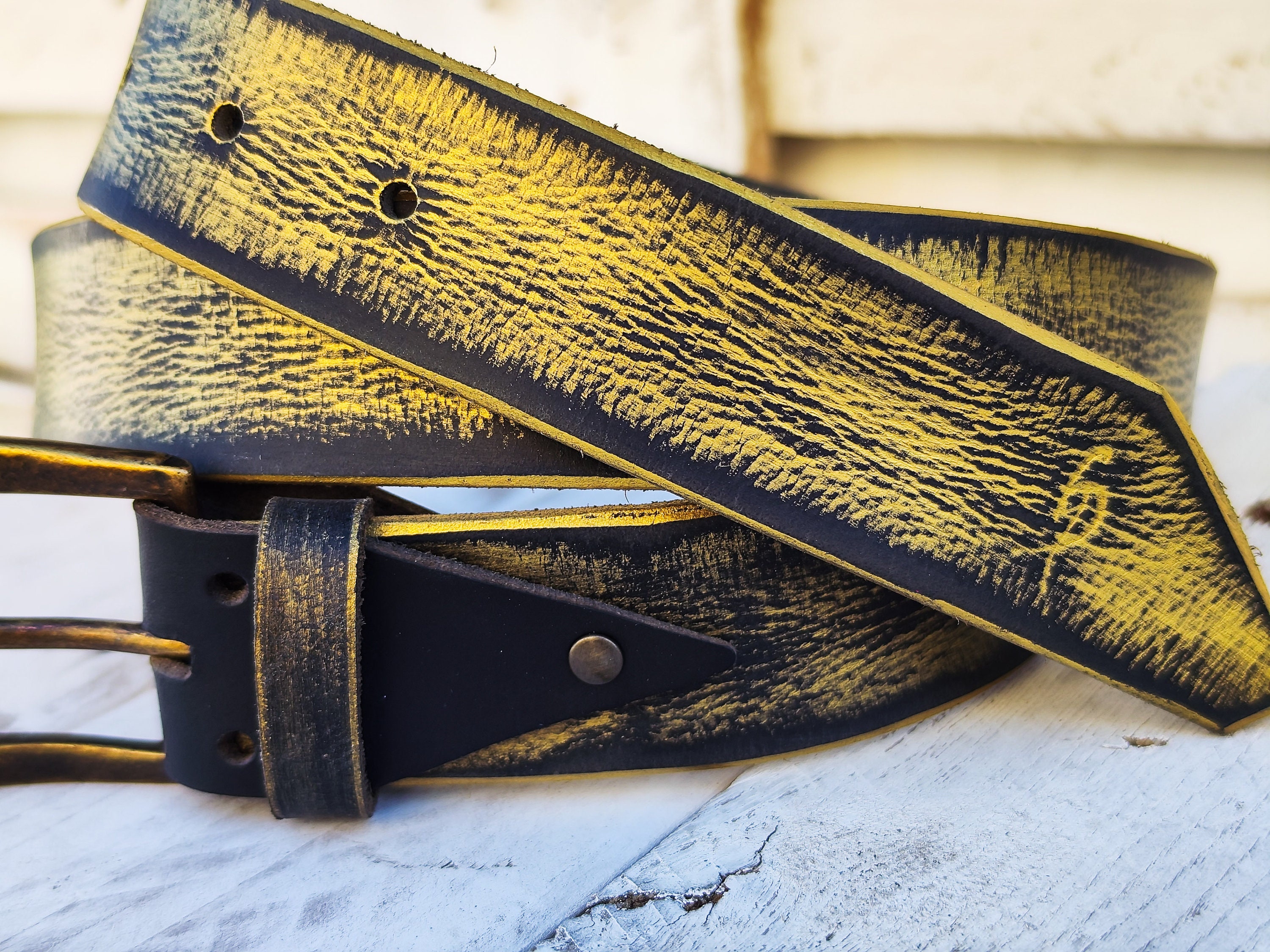 Gold tone western inspired vintage style black leather belt size medium US made Buy Black Western Cowboy Belt With Antique Gold Buckle - Capo main image 3