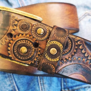 Steampunk Leather Belt with Gears & Bronze Rivets – 4.2 cm Wide – Handmade Motorcycle Accessory – Burning Man Festival Belt – Ishaor Origina