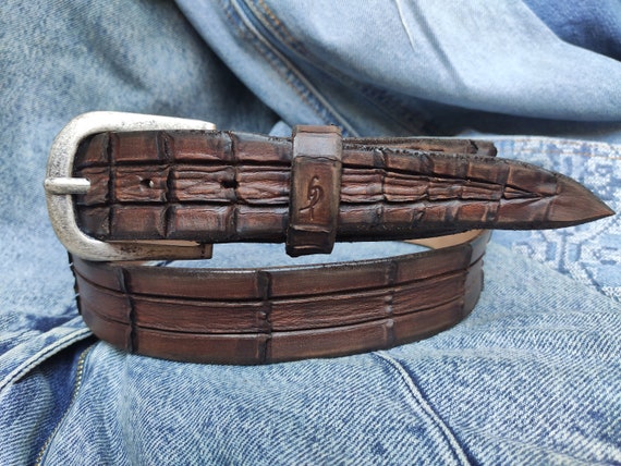 Shape leather belt