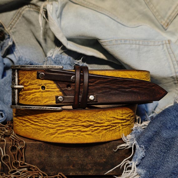 Vintage ,unique Belt 1970 Vintage , Dark Brown, Soft Tooled Leather , Unique Belt  main image 3