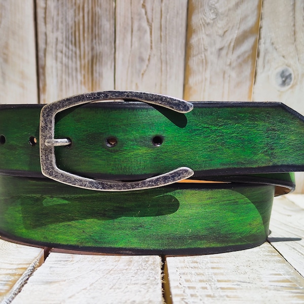 Artisanal Green Leather Belt: Handcrafted with Layers of Enchanting Green Shades and Horseshoe Buckle