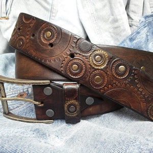 Dark Leather, Art Leather, Brown Belt, Fashion Leather, Unique Belts, Men's Fashion, Buckle Belt, Leather Products, Rustic Style, Men's Belt