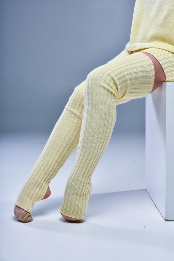 Knitted Thigh High Dance Leg Warmers, Soft Stretchy Stirrup Socks, Warm Acrylic Socks for Ballet, Yoga, Pilates or Studio Workouts