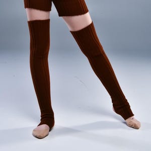 Brown Stirrup Knitted Leg Warmers, Knitted Yoga Socks, Colorful Leg Warmers, Warm Up Clothes, Cozy Dancewear, Birthday Gift for Dancer