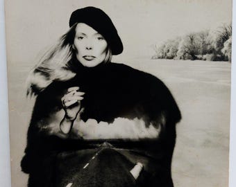 Joni Mitchell - Hejira, 1976 Vintage Vinyl Record / LP, USA