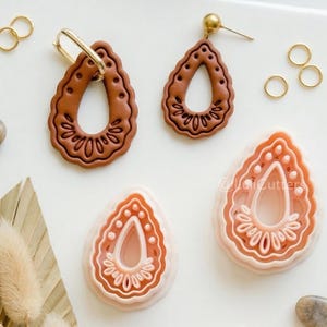 Aura Tear Clay Cutter : Teardrop shape for Polymer Clay Earrings