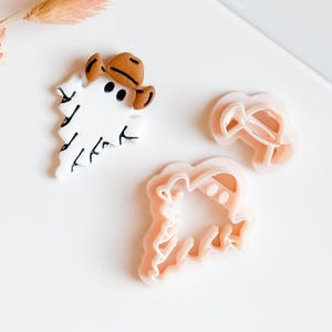 Cowboy Ghost Clay Cutter – Western Halloween Polymer Clay Earring Mold with Hat for Spooky Cute Charm or Jewelry Making