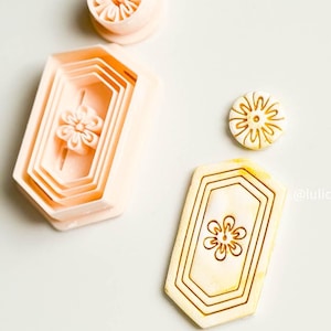 Mediterranean Tile Clay Cutter Set – Faux Ceramic Floral Frame Design - 00694