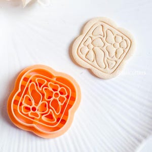 Floral Tile Polymer Clay Cutter: Vintage Daisy Imprint, Earring Jewelry