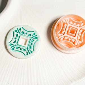 Round Tile Clay Cutter – Mediterranean Ceramic-Style Imprint in 30, 35, 40, 45 mm for Polymer Clay Earrings & Pendants - 00676