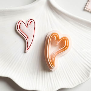 Sketchy Heart Cutter – Wavy Hand-Drawn Polymer Clay Cutter with Imprint Lines 00557