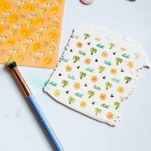 Pochoir d&#39;été tropical motif palmier, vagues et soleil pour pâte polymère