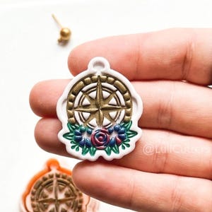 Compass Laura Cutter: Stella di navigazione con cornice floreale per argilla polimerica