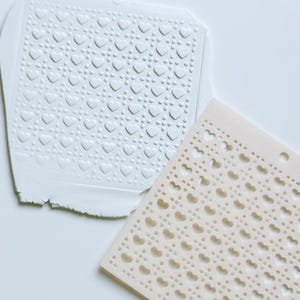 Dolly Love Dots Hearts Schablon för Polymer Clay