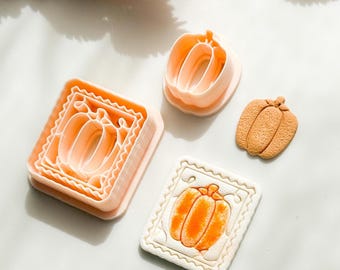 Pumpkin Post Stamp Clay Cutter Set – Fall Gourd Topper with Framed Scalloped Base, 2 Earring Sizes Included (30 & 35 mm) 00824