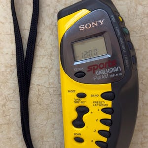 Sony SRF-M73 Digital AM FM Radio Sports Walkman Stopwatch Clock - Tested Working
