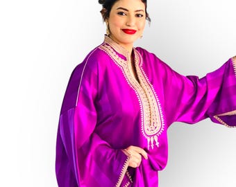 Chic and Elegant Moroccan Caftan Traditional and Modern Outfit