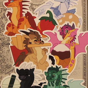 Ailes de feu - Personnages chibi Arc 2 avec de la nourriture - Stickers mats prédécoupés 2,5 po. [Silence de la lune, hiver, péril, tortue, Qibli et Kinkajou]