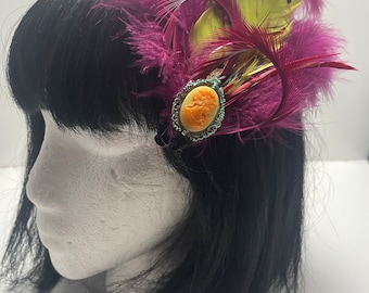 Lady Whistledown Feather Hair clip